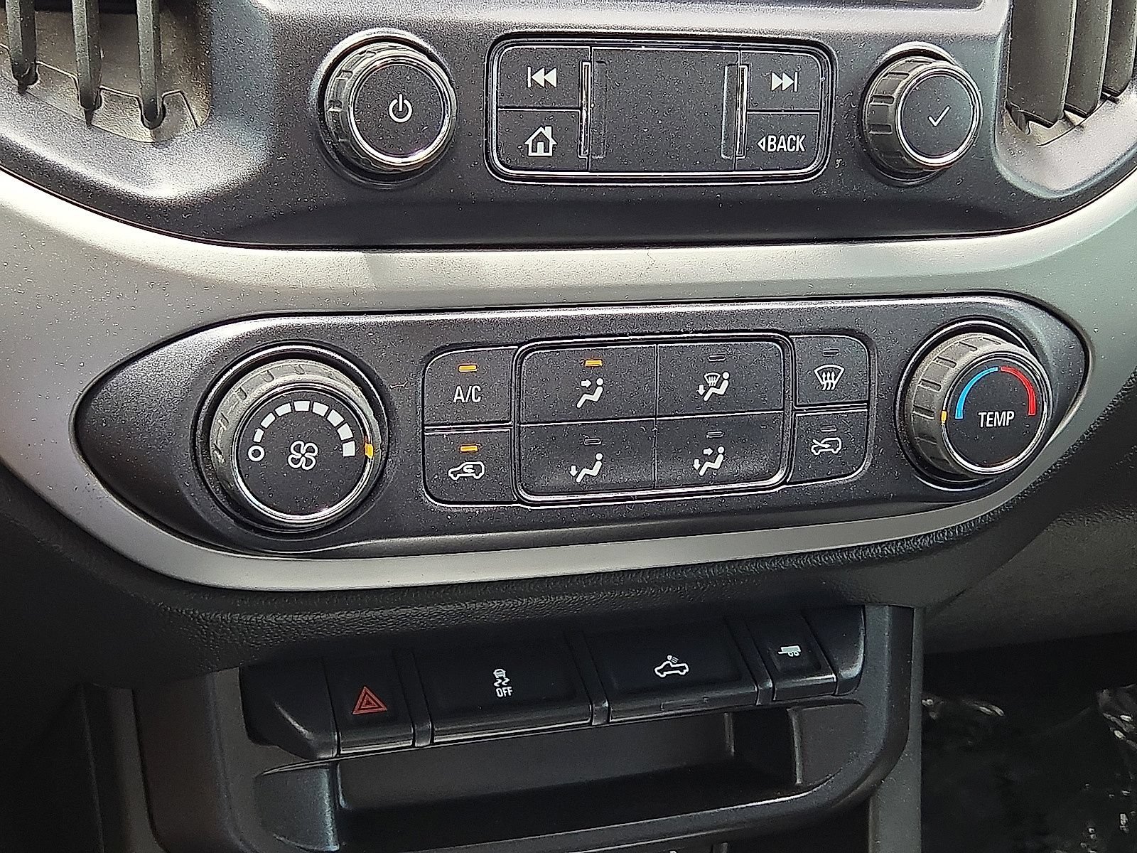 Used 2021 Chevrolet Colorado LT RWD image 28