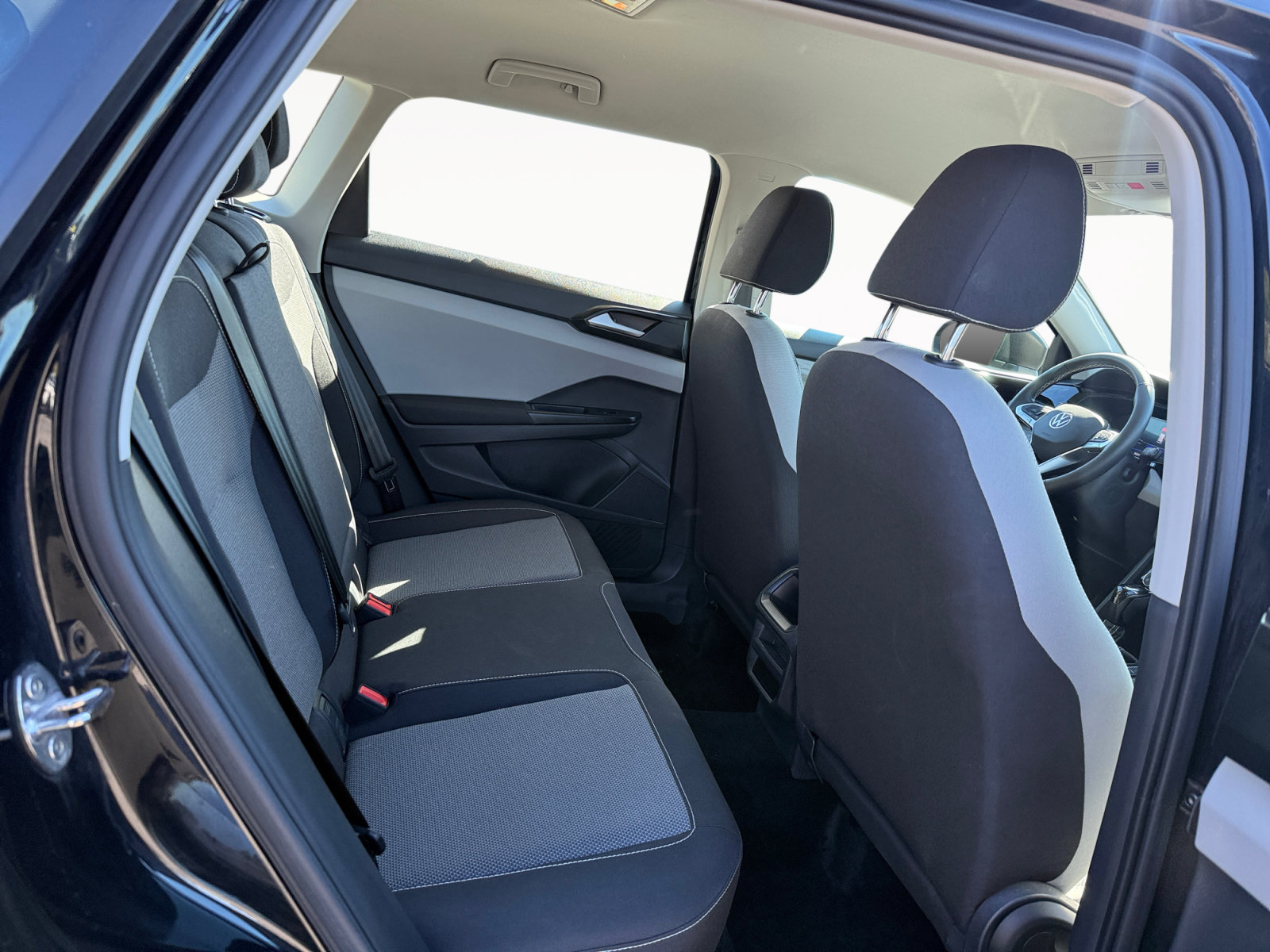 Certified 2023 Volkswagen Taos S FWD image 18