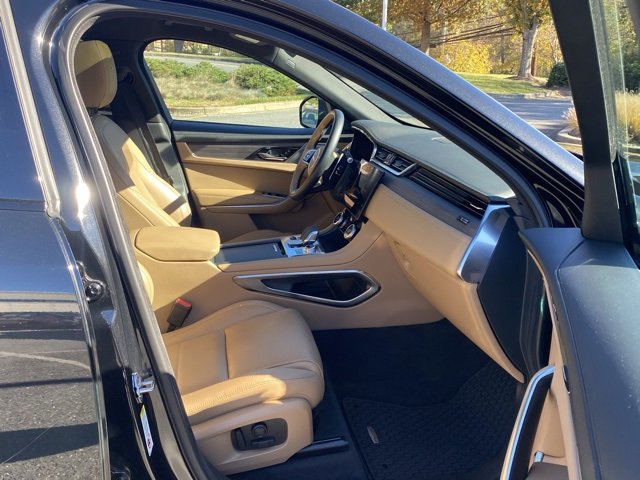 Used 2023 Jaguar F-PACE S image 27