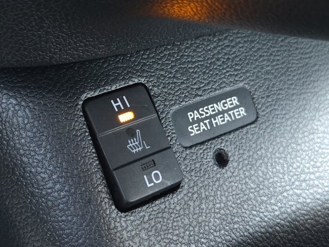 Used 2016 Toyota Prius Four Touring FWD image 28