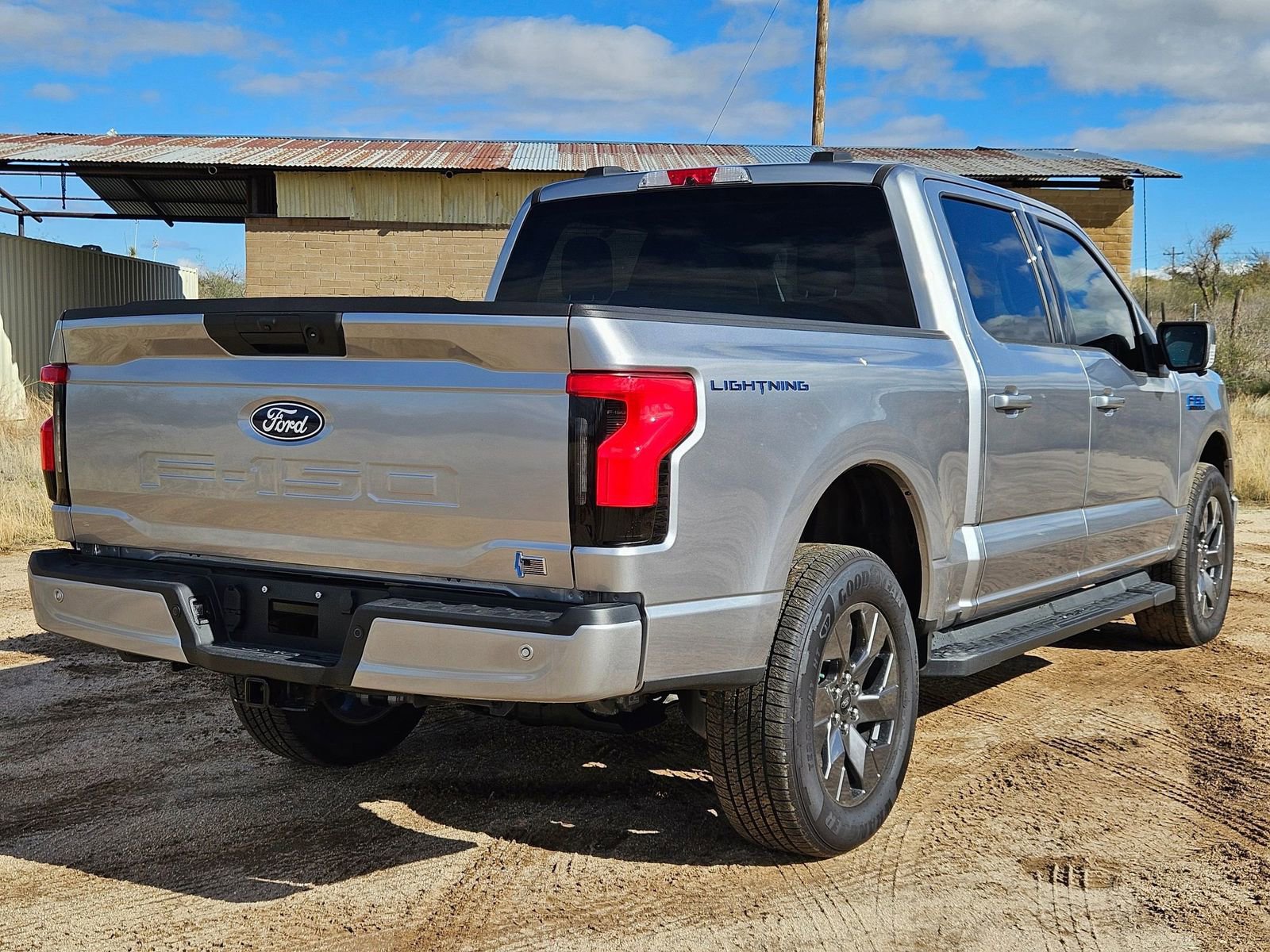 New 2025 Ford F150 Lightning Flash AWD/4WD image 5