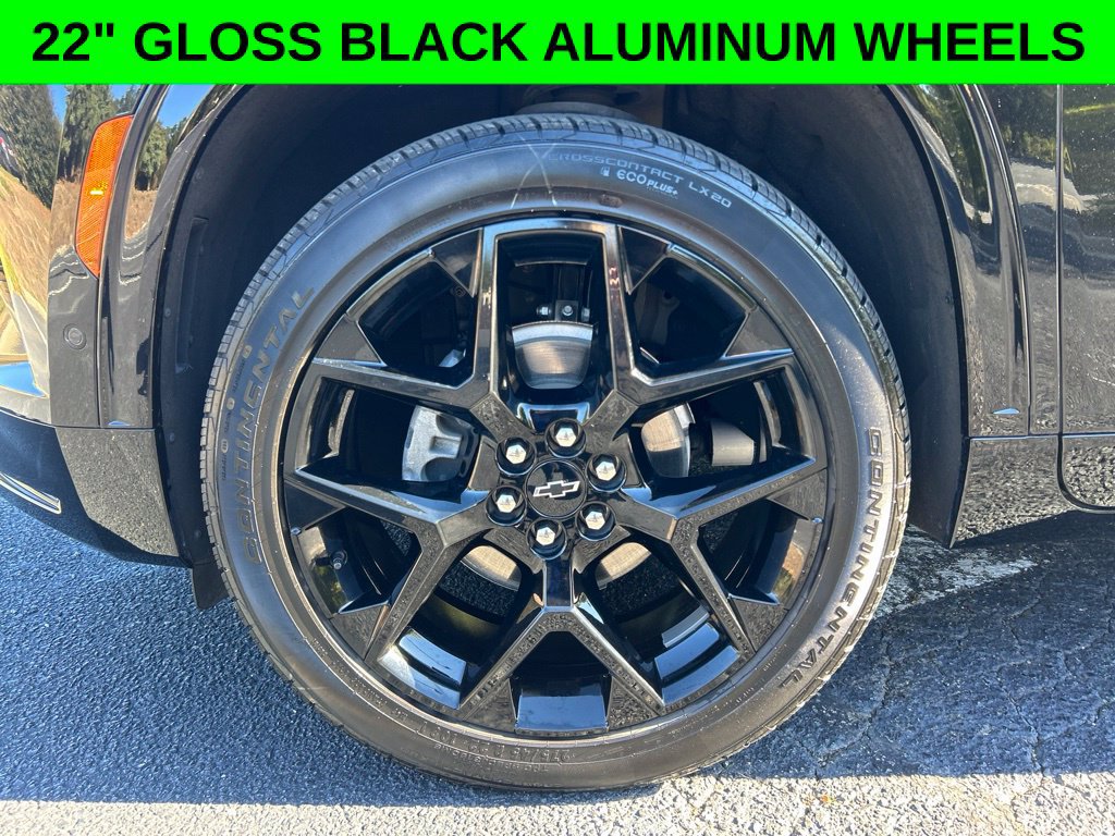 Used 2024 Chevrolet Traverse RS w/ LPO, Floor Liner Package FWD image 2