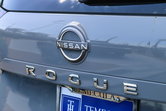 Used 2023 Nissan Rogue Platinum w/ Platinum Premium Package FWD image 13
