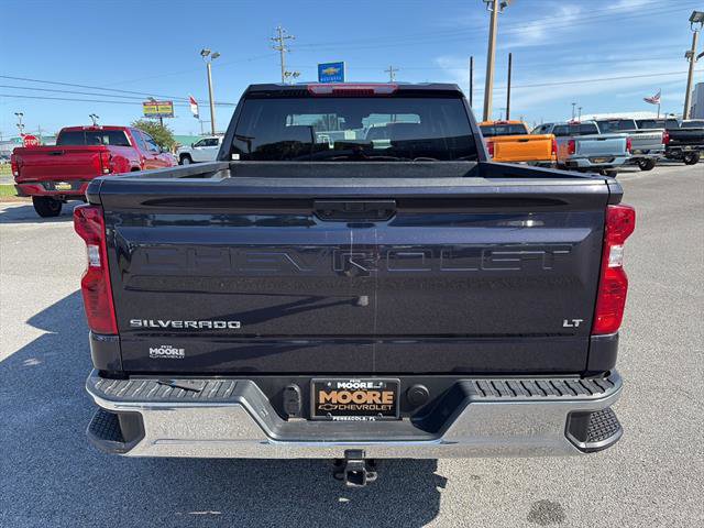 Used 2023 Chevrolet Silverado 1500 LT AWD/4WD image 7