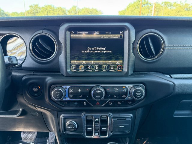 Used 2021 Jeep Wrangler Unlimited Sahara image 15