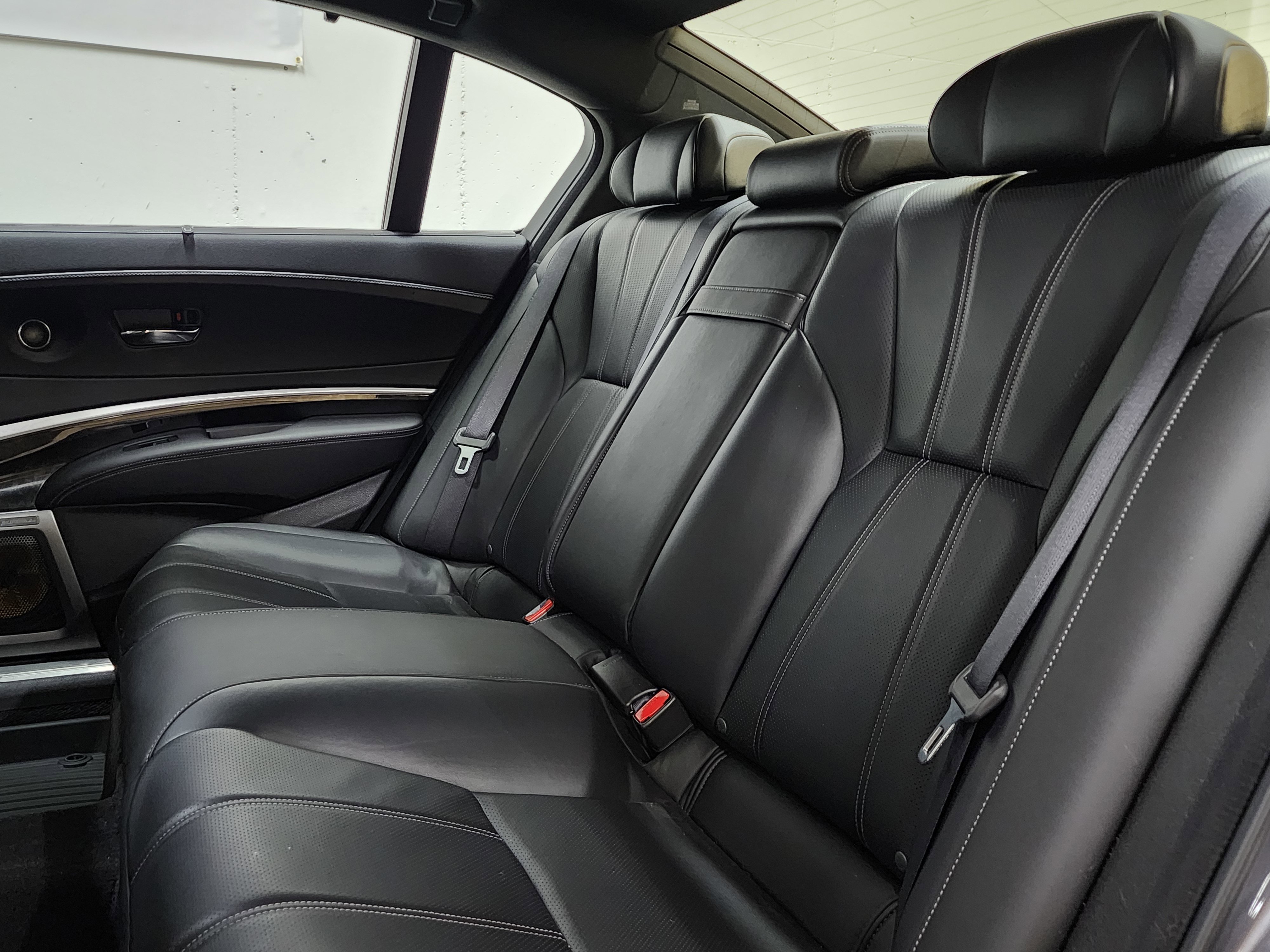 Used 2020 Acura RLX Sport Hybrid w/ Advance Pkg image 17