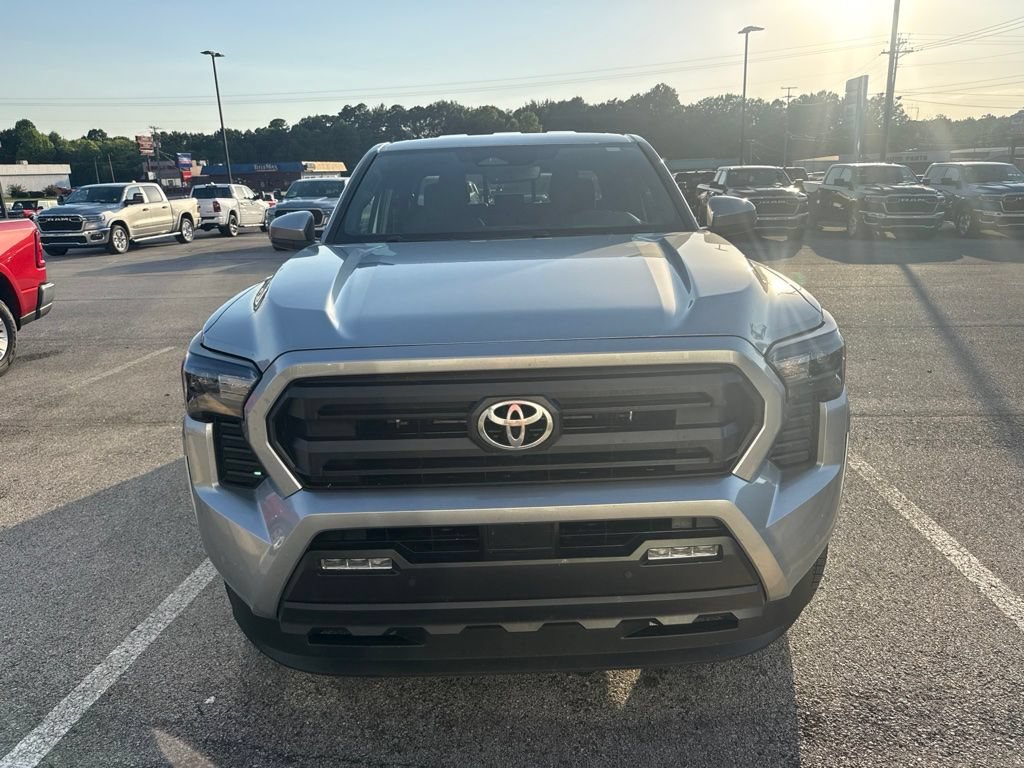 Used 2024 Toyota Tacoma SR5 w/ SR5 Upgrade Package AWD/4WD image 3