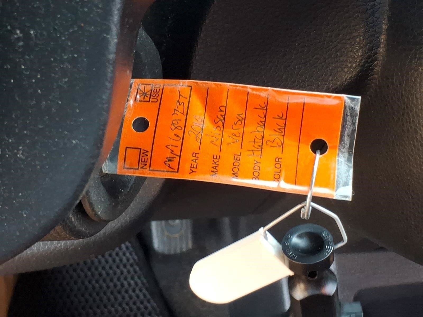 Used 2010 Nissan Versa Hatchback FWD image 30
