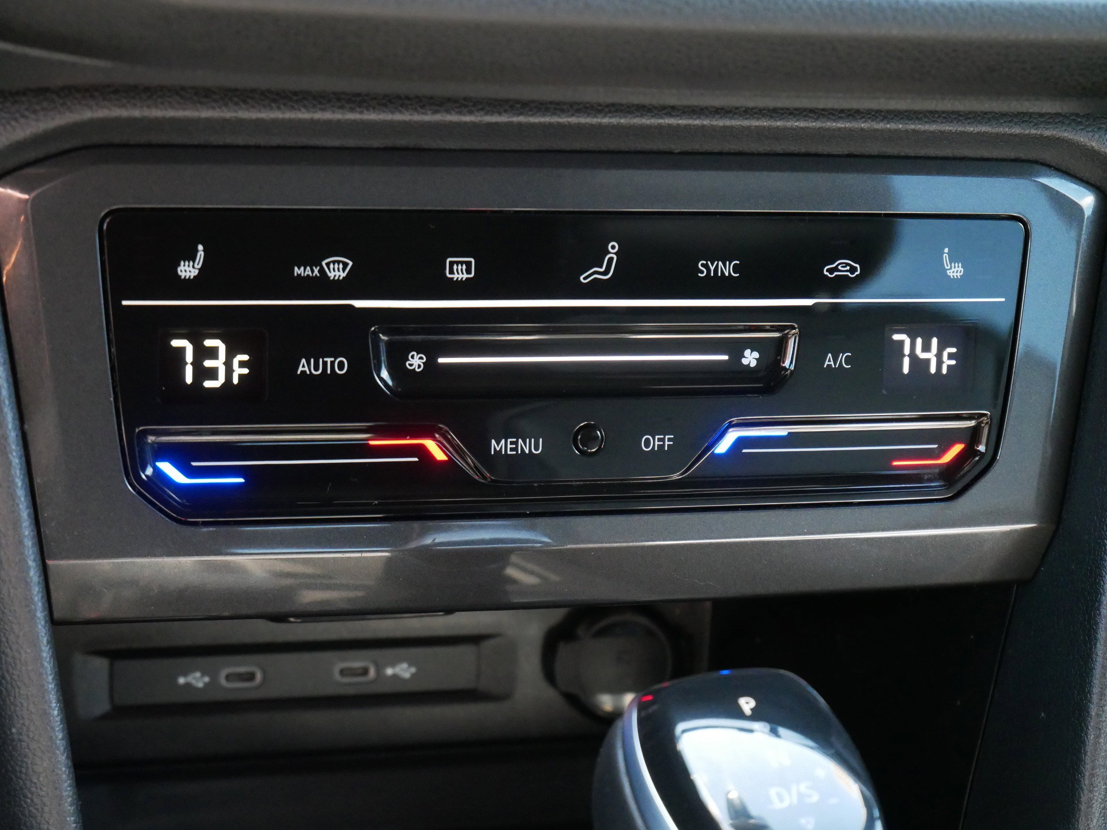 Used 2024 Volkswagen Tiguan SE R-Line w/ MDO Package, Two-Row image 23