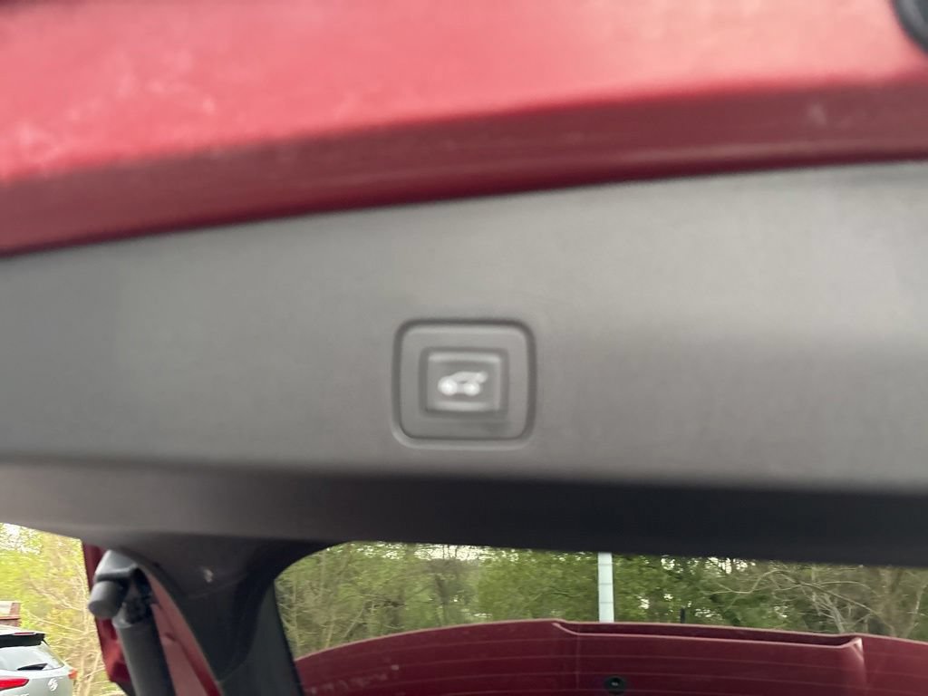 Used 2024 Buick Encore GX Sport Touring w/ Advanced Technology Package AWD/4WD image 16