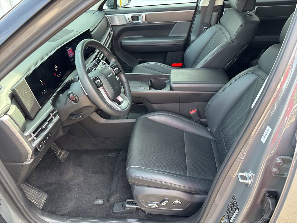 Used 2025 Hyundai Santa Fe SEL AWD/4WD image 9