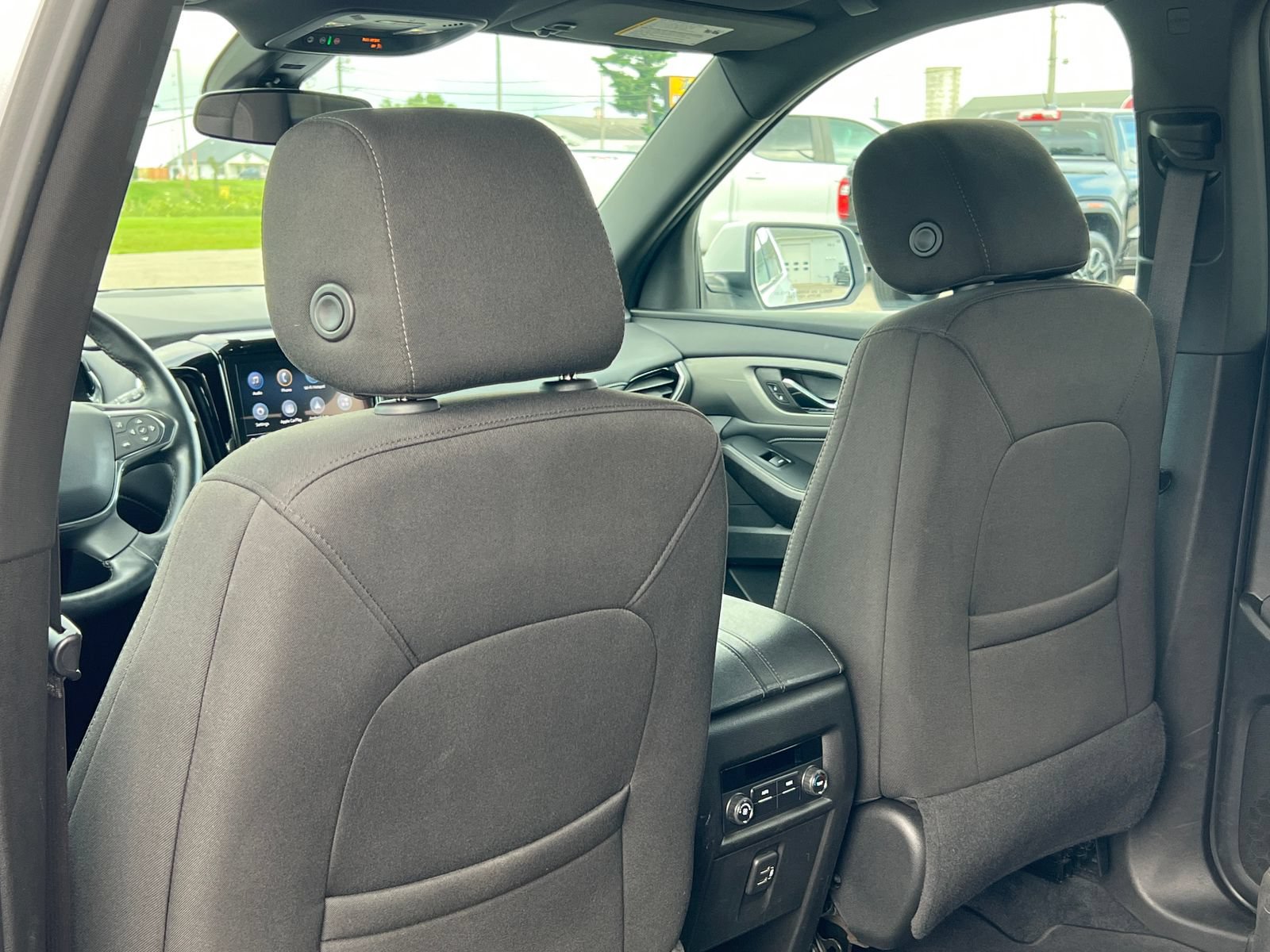 Certified 2023 Chevrolet Traverse LT w/ Midnight/Sport Edition AWD/4WD image 39
