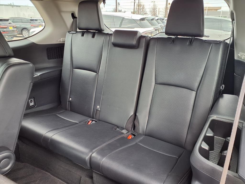 Used 2024 Toyota Grand Highlander Limited image 25