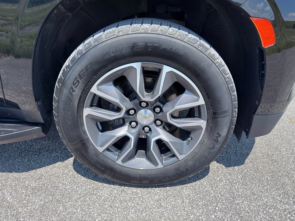 Used 2021 Chevrolet Tahoe LS AWD/4WD image 16