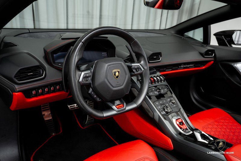 Used 2019 Lamborghini Huracan LP 580-2 image 31