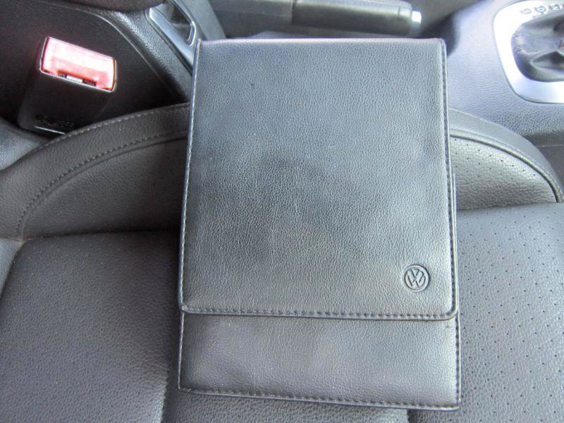 Used 2013 Volkswagen Eos Komfort FWD image 21