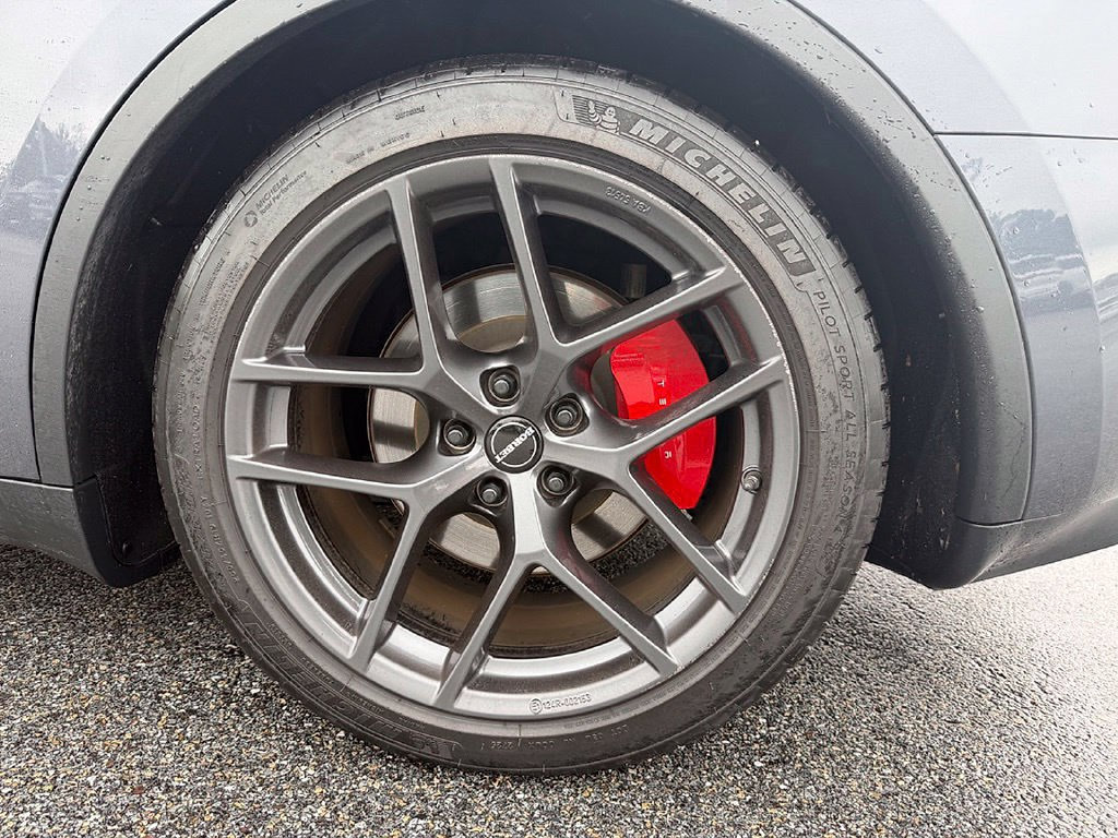 Used 2023 Tesla Model Y Performance AWD/4WD image 18