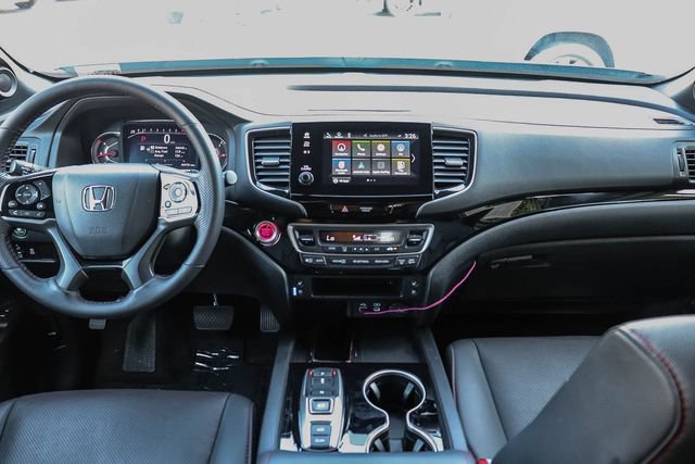 Used 2024 Honda Passport Black Edition image 13