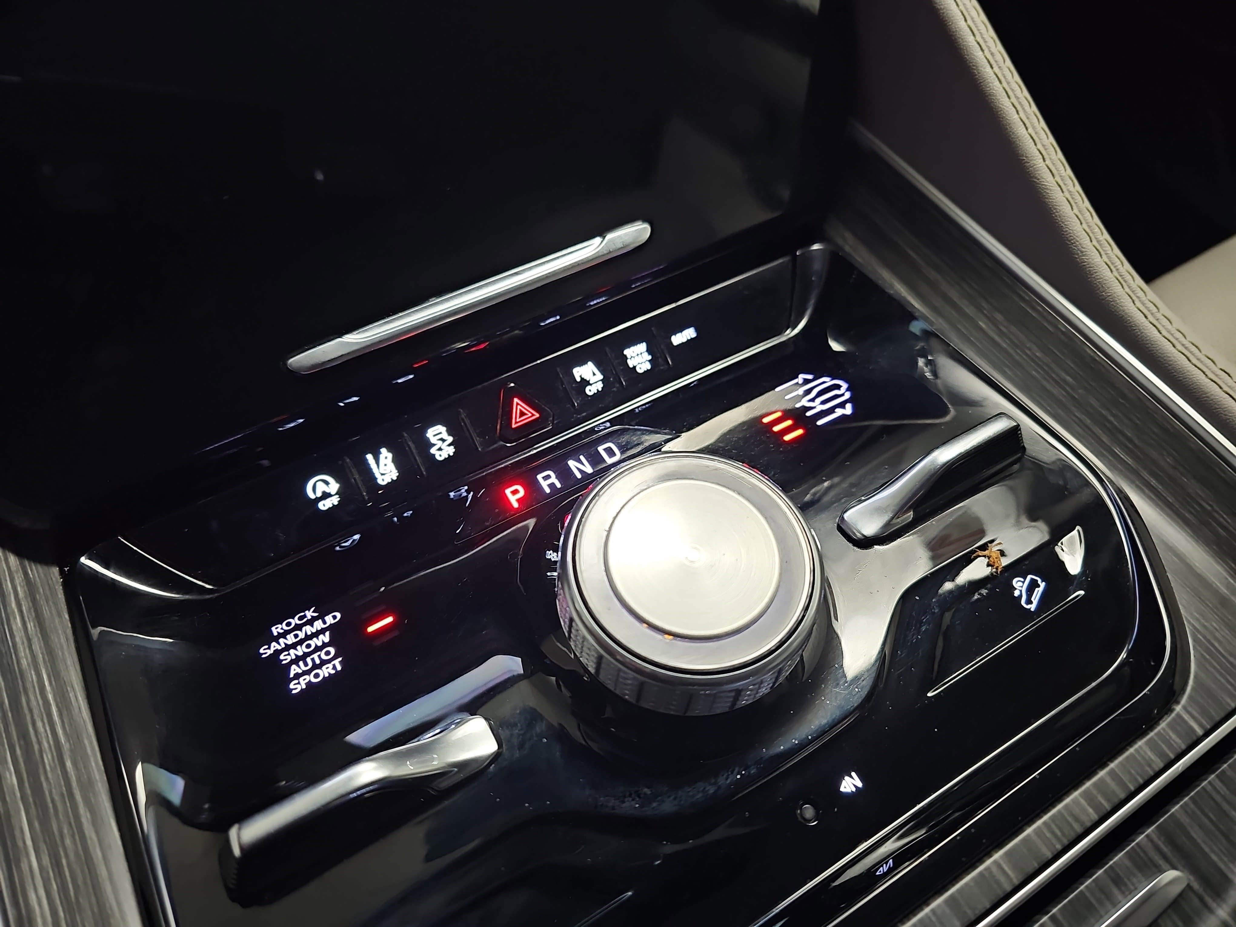 Used 2024 Jeep Wagoneer Series III image 27