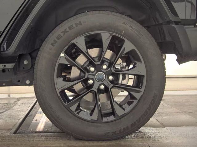Used 2025 Jeep Wrangler Sahara 4xe w/ Safety Group image 18