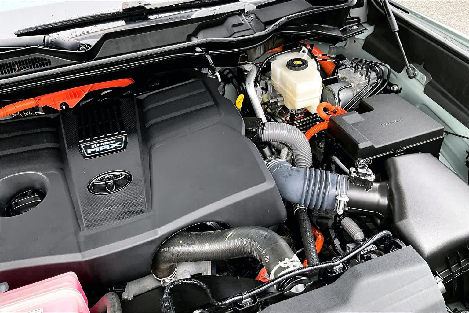 Used 2024 Toyota Tundra Limited AWD/4WD image 32