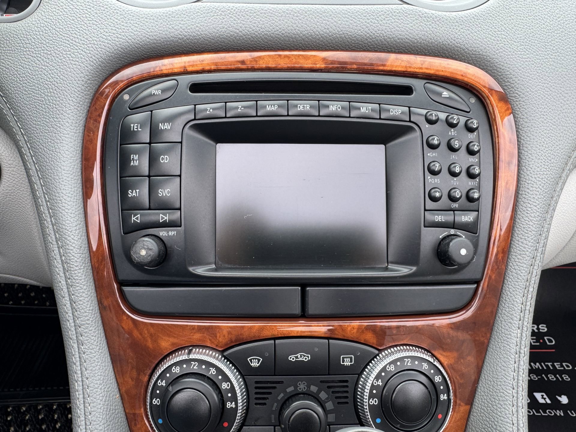 Used 2004 Mercedes-Benz SL 500 image 36