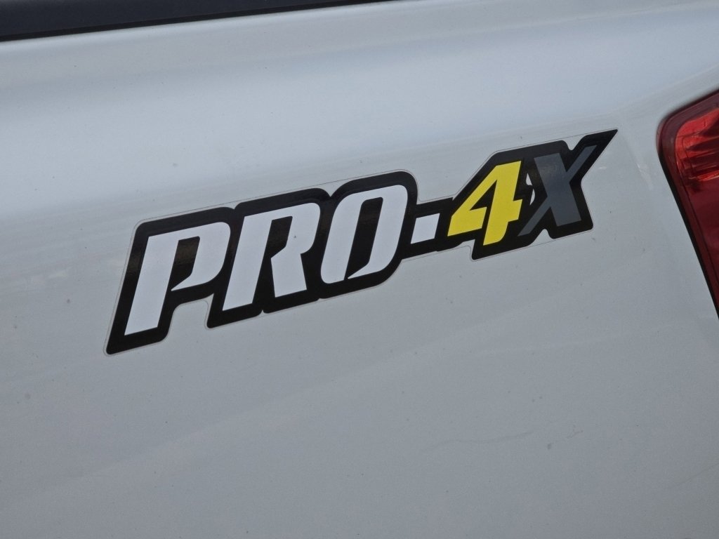 Used 2015 Nissan Titan PRO-4X w/ Pro-4x Luxury Package image 22