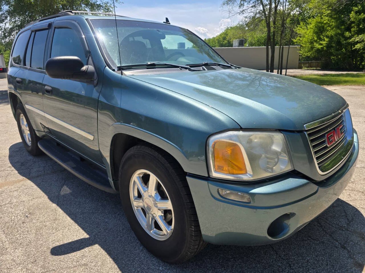 Used 2009 GMC Envoy SLE w/ Cargo Convenience Package AWD/4WD image 3