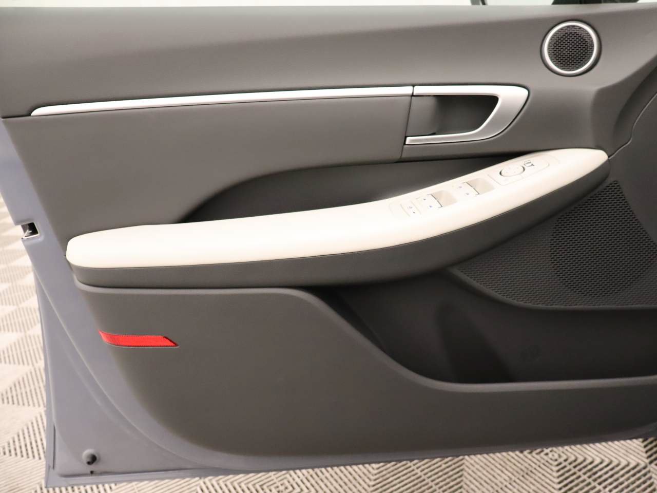 New 2026 Hyundai Sonata SEL FWD image 17
