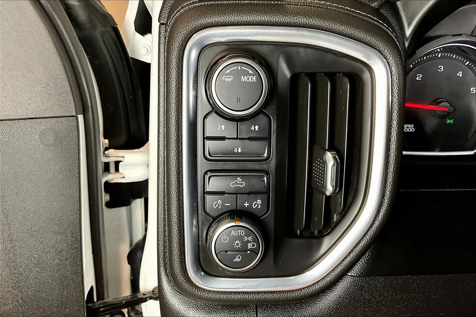 Used 2022 Chevrolet Silverado 2500 LT w/ Fleet Comfort Package AWD/4WD image 18