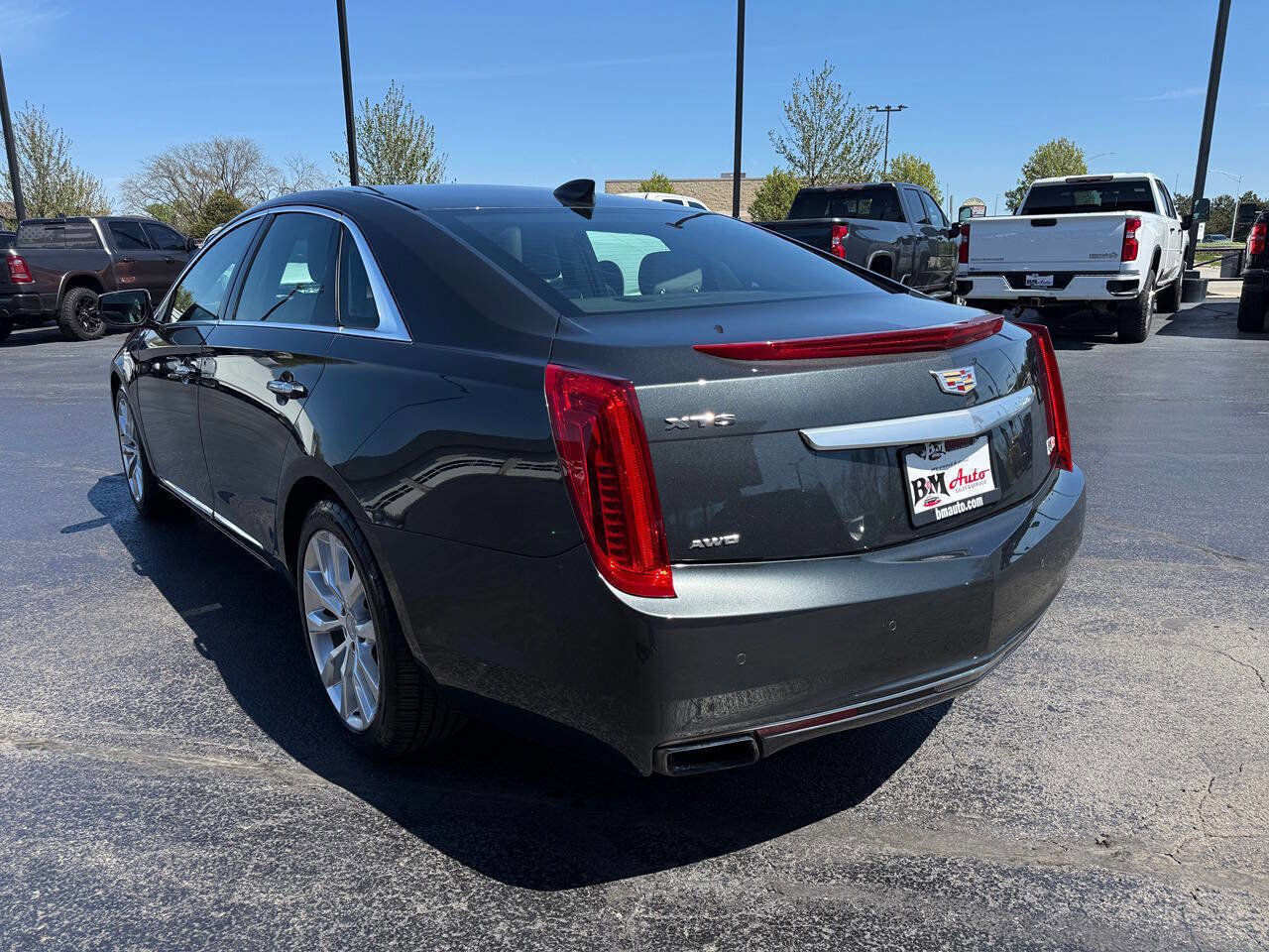Used 2017 Cadillac XTS Luxury w/ Driver Awareness Package image 5