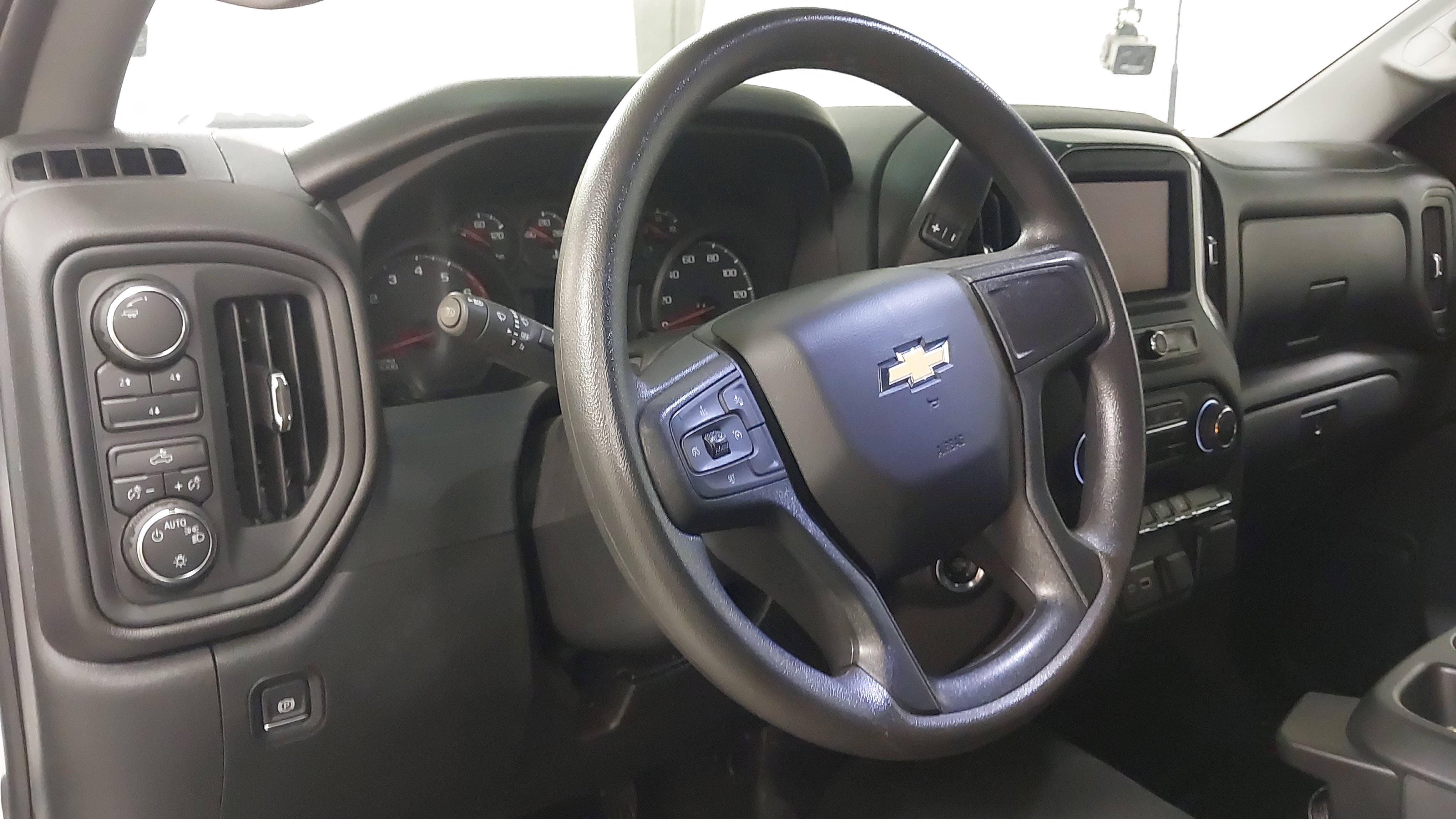 Used 2024 Chevrolet Silverado 2500 Custom w/ Custom Convenience Package AWD/4WD image 17