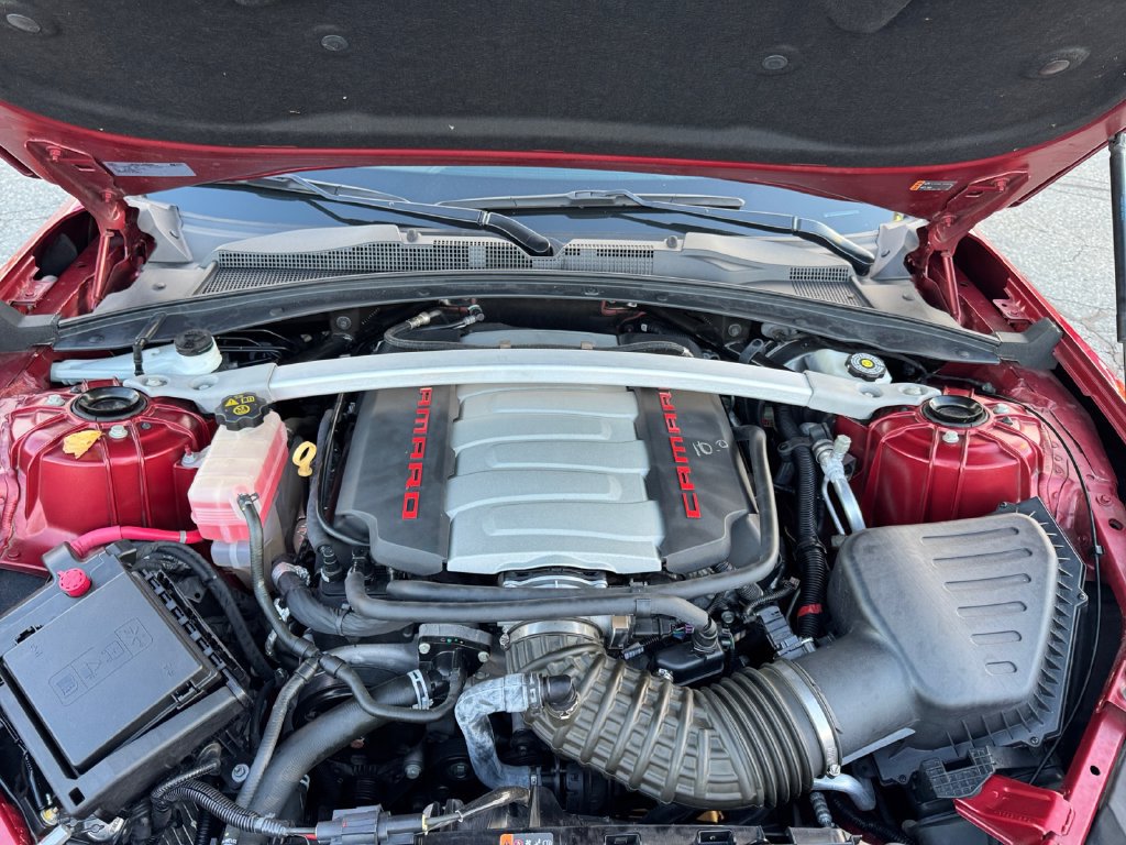 Used 2018 Chevrolet Camaro SS RWD image 24