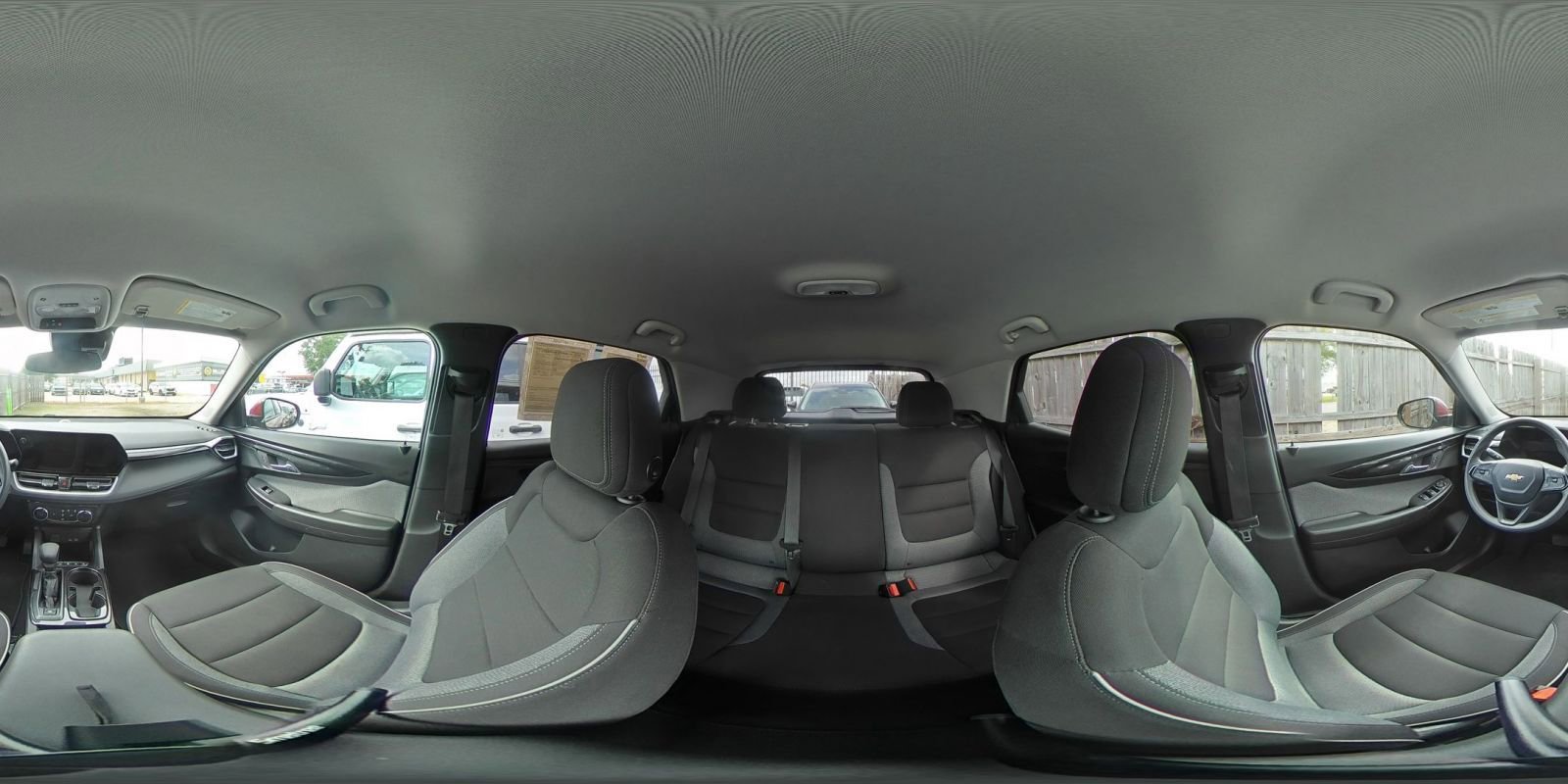 Used 2025 Chevrolet TrailBlazer LT image 35