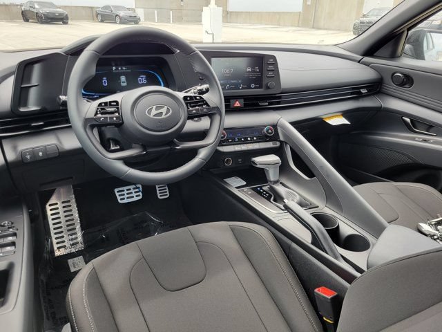 New 2026 Hyundai Elantra SEL Sport FWD image 8