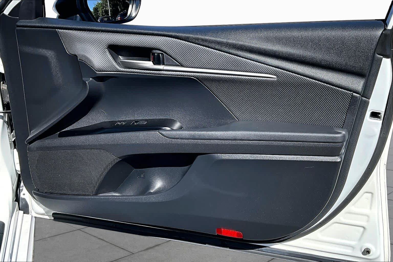Certified 2025 Toyota Camry SE FWD image 22