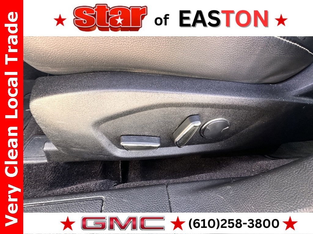 Used 2017 Ford Fusion SE w/ Equipment Group 201A image 15