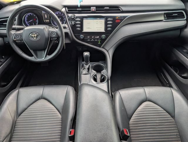 Used 2018 Toyota Camry SE FWD image 5