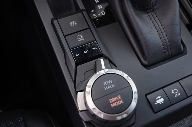 Used 2025 Toyota Tacoma TRD Sport w/ TRD Sport Premium Package AWD/4WD image 22
