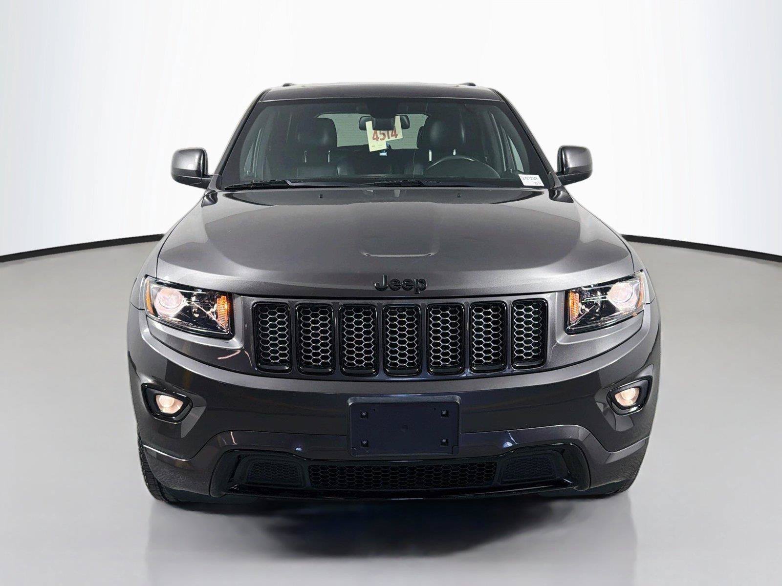 Used 2015 Jeep Grand Cherokee Altitude RWD image 2