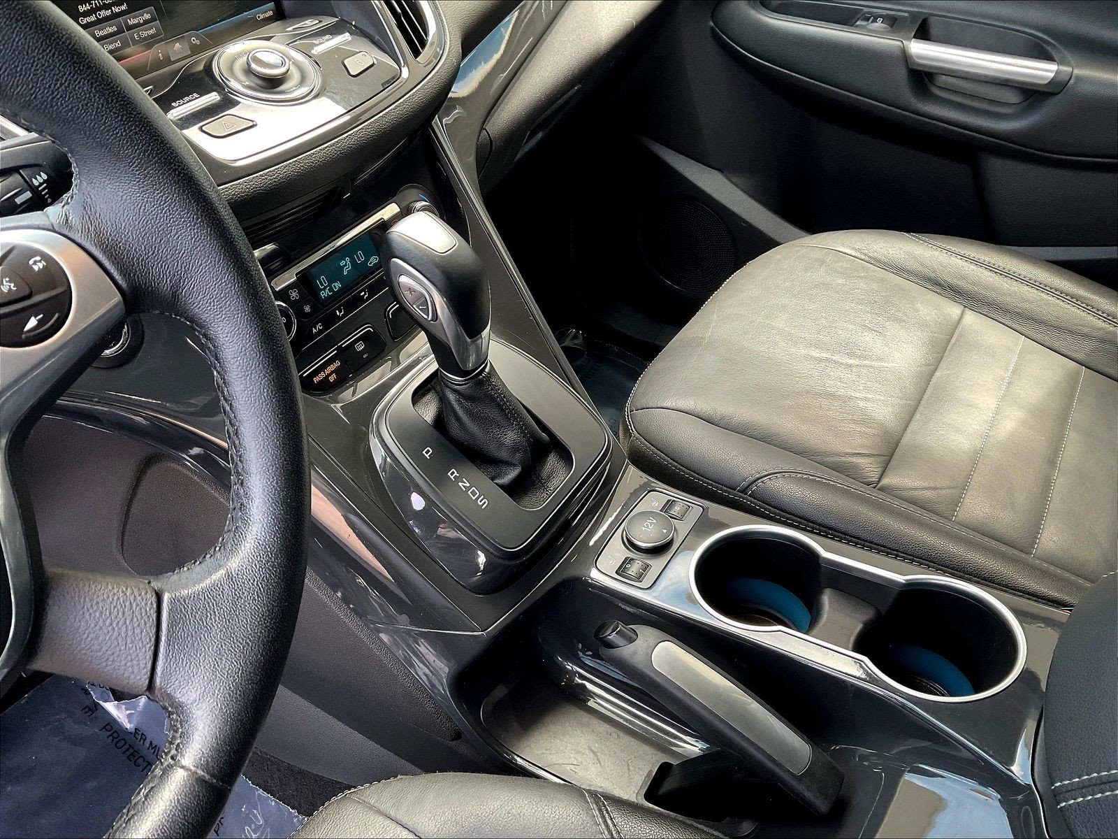 Used 2015 Ford Escape Titanium FWD image 18