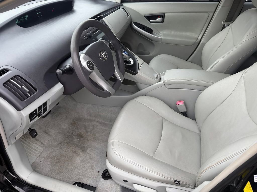Used 2010 Toyota Prius Two image 11