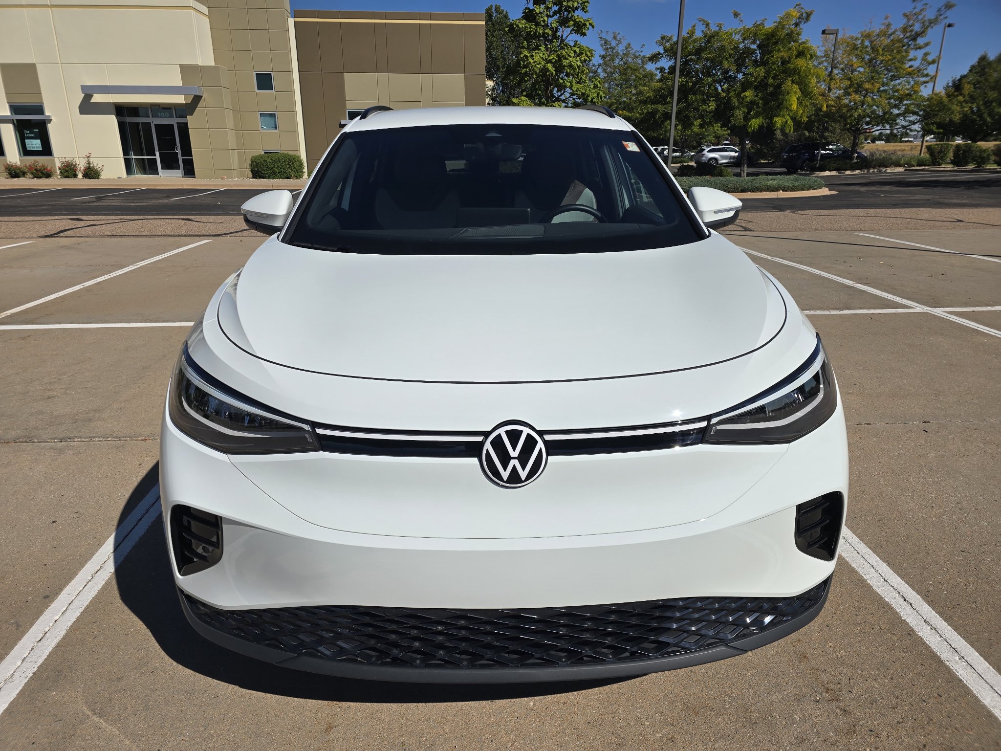 Used 2023 Volkswagen ID.4 2WD image 9