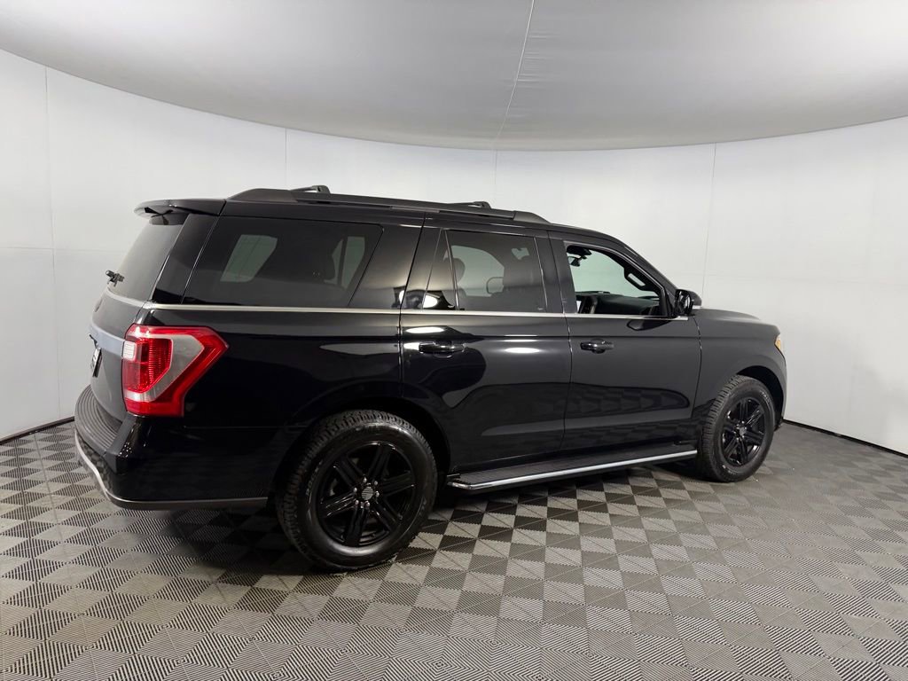 Used 2020 Ford Expedition XLT w/ Equipment Group 202A AWD/4WD image 7