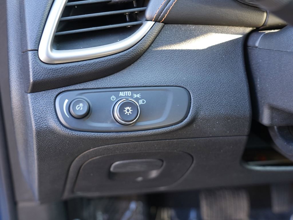 Used 2017 Chevrolet Trax LT image 17