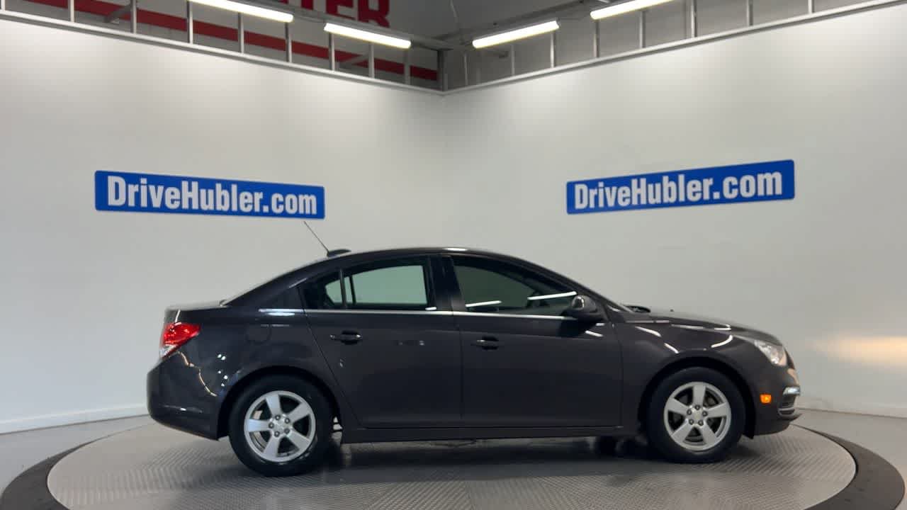 Used 2016 Chevrolet Cruze LT w/ Sun And Sound Package FWD image 3