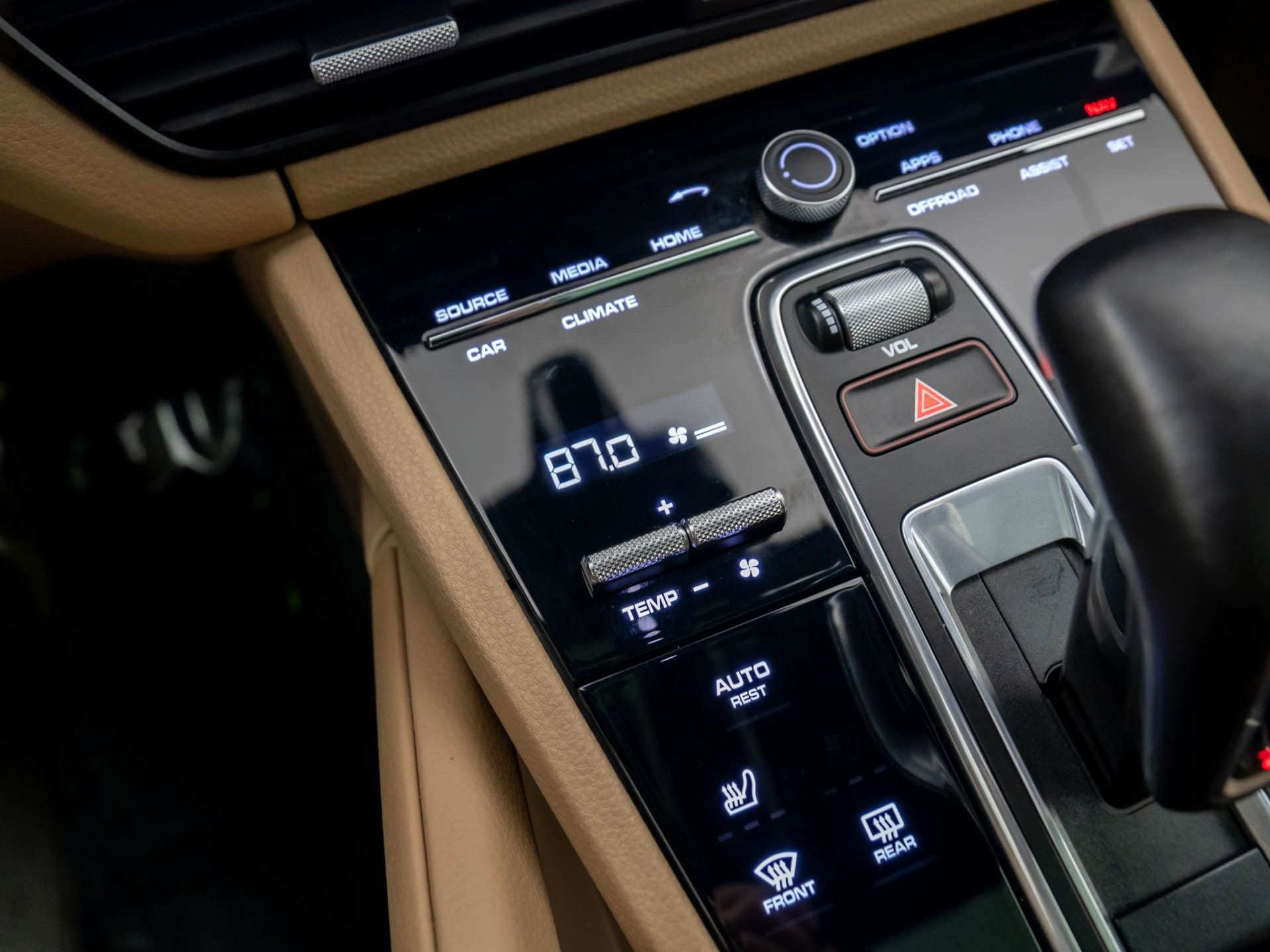 Certified 2020 Porsche Cayenne image 24