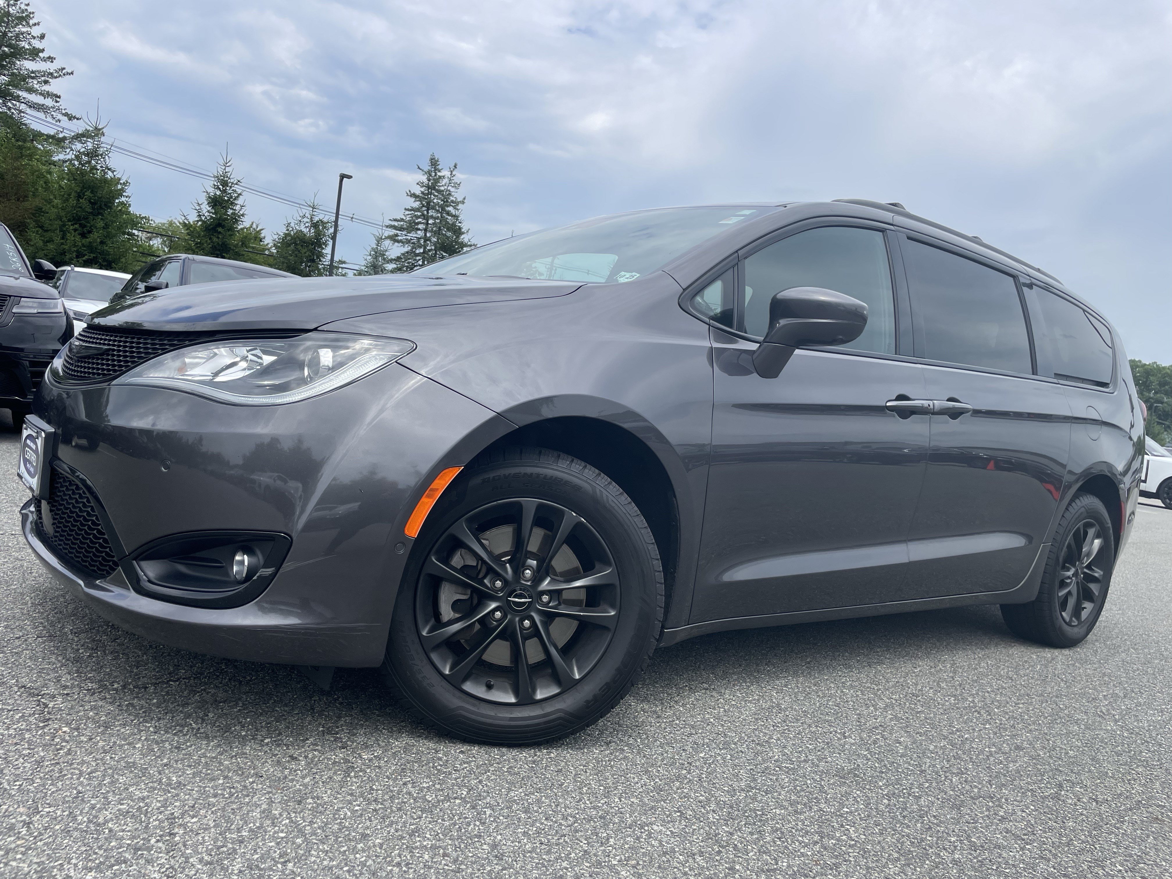 Used 2020 Chrysler Pacifica Touring-L w/ Advanced Safetytec Group AWD/4WD image 38