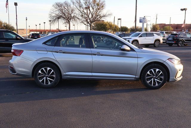 Used 2025 Volkswagen Jetta S FWD image 9