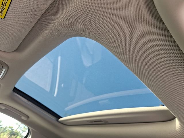 Used 2025 Kia Telluride S image 16